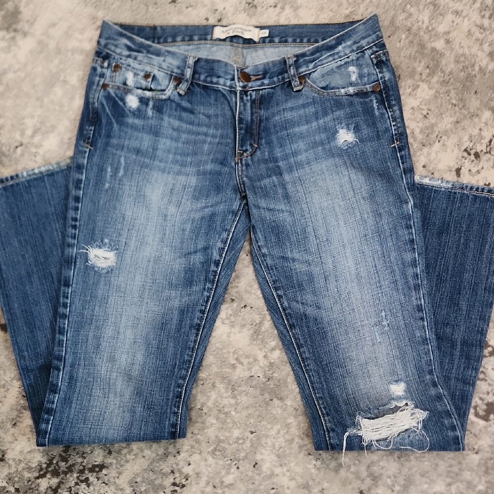 Abercrombie & Fitch Blue Boyfriend Jeans Distressed Style